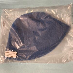 NWT Cocus Pocus Boucle Bucket Hat in teal